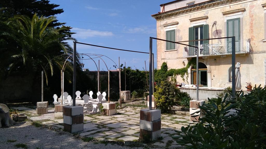 L'Aranceto Di Giorgia Bed & Breakfast Trani Exterior photo